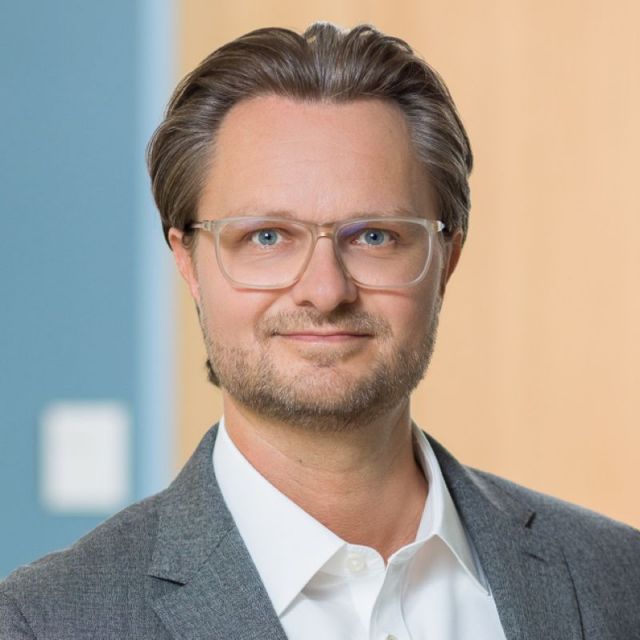 Dr. Martin Greiner, FRICS CFA